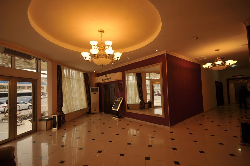 Golden Palace Hotel Aktau Kültér fotó